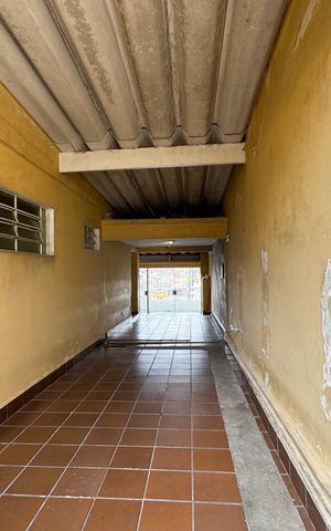 Casa à venda com 343m², 5 quartos e 4 vagasQuintal 
