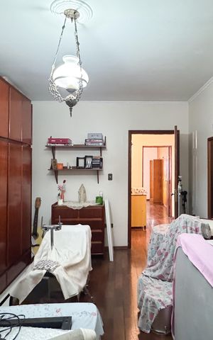 Casa à venda com 343m², 5 quartos e 4 vagasQuarto 1