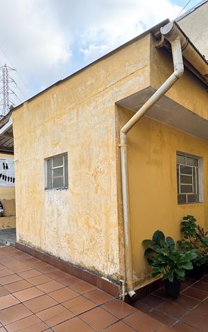 Casa à venda com 343m², 5 quartos e 4 vagasQuintal