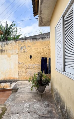 Casa à venda com 343m², 5 quartos e 4 vagasEntrada - Casa 2