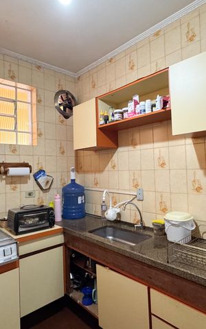 Casa à venda com 343m², 5 quartos e 4 vagasCozinha 