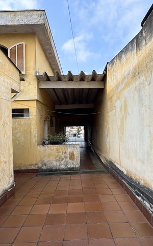 Casa à venda com 343m², 5 quartos e 4 vagasQuintal 