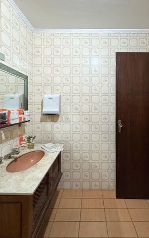 Casa à venda com 343m², 5 quartos e 4 vagasBanheiro Social 2