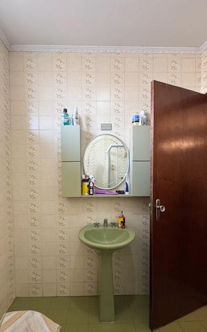 Casa à venda com 343m², 5 quartos e 4 vagasBanheiro Social 1