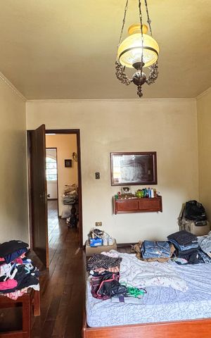 Casa à venda com 343m², 5 quartos e 4 vagasQuarto 2