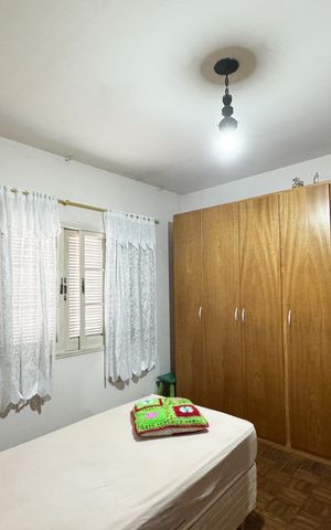 Casa à venda com 343m², 5 quartos e 4 vagasQuarto - Casa 2