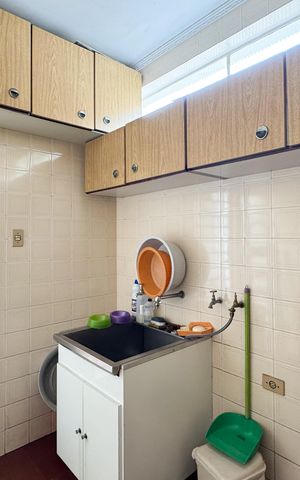 Casa à venda com 343m², 5 quartos e 4 vagasÁrea de Serviço