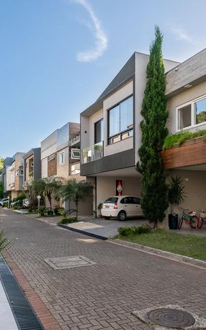 Casa de condomínio à venda com 275m², 4 quartos e 2 vagas