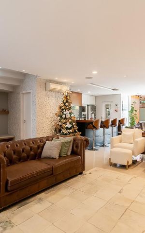 Casa de condomínio à venda com 275m², 4 quartos e 2 vagas