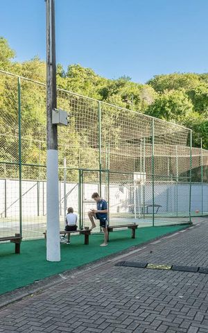 Casa de condomínio à venda com 275m², 4 quartos e 2 vagas