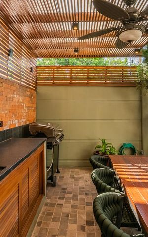 Casa de condomínio à venda com 275m², 4 quartos e 2 vagas