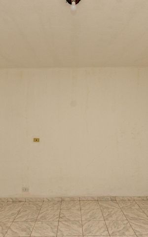 Casa para alugar com 100m², 2 quartos e sem vaga Casa para alugar com 100m², 2 quartos e sem vagaSala