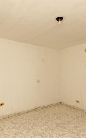 Casa para alugar com 100m², 2 quartos e sem vaga Casa para alugar com 100m², 2 quartos e sem vagaSala
