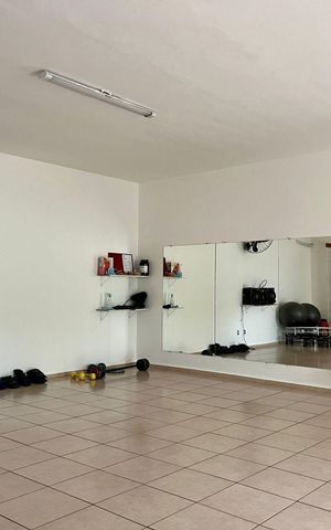 Apartamento à venda com 45m², 1 quarto e 1 vaga Apartamento à venda com 45m², 1 quarto e 1 vagaÁrea Comum - Sala de Ginástica