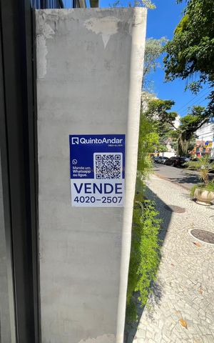 Apartamento à venda com 135m², 4 quartos e 2 vagasPlaca
