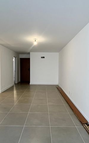 Apartamento à venda com 135m², 4 quartos e 2 vagasSala 
