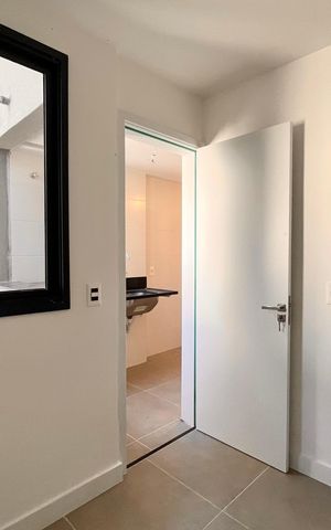 Apartamento à venda com 135m², 4 quartos e 2 vagasÁrea de Serviço