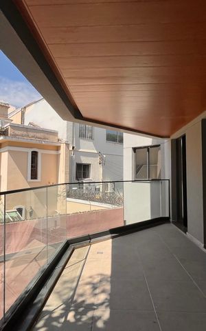 Apartamento à venda com 135m², 4 quartos e 2 vagasVaranda 