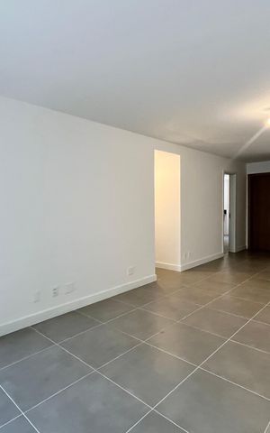 Apartamento à venda com 135m², 4 quartos e 2 vagasSala 
