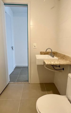 Apartamento à venda com 135m², 4 quartos e 2 vagasBanheiro social 1
