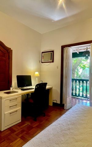 Casa à venda com 266m², 4 quartos e 2 vagas