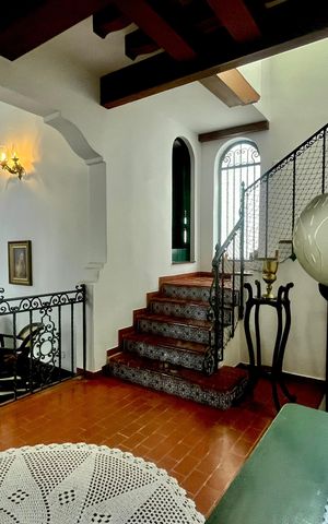 Casa à venda com 266m², 4 quartos e 2 vagas