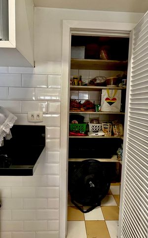 Casa à venda com 266m², 4 quartos e 2 vagas