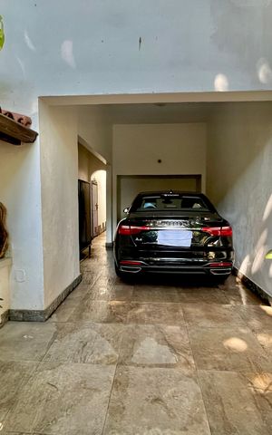 Casa à venda com 266m², 4 quartos e 2 vagas