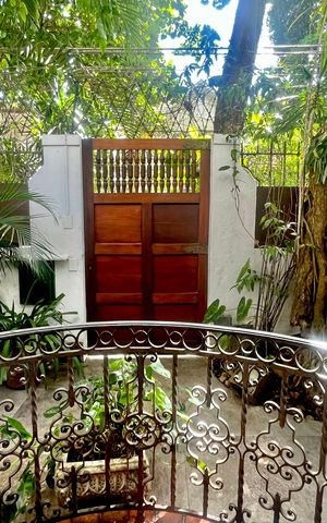 Casa à venda com 266m², 4 quartos e 2 vagas
