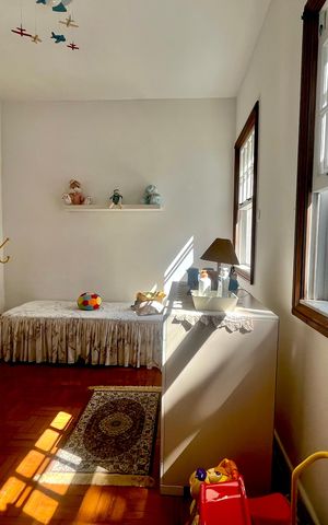 Casa à venda com 266m², 4 quartos e 2 vagas