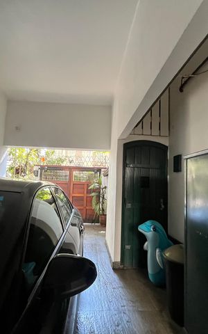 Casa à venda com 266m², 4 quartos e 2 vagas Casa à venda com 266m², 4 quartos e 2 vagasGaragem