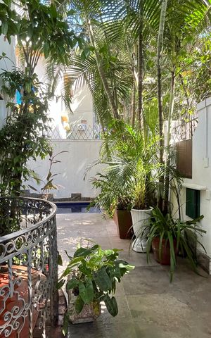 Casa à venda com 266m², 4 quartos e 2 vagas