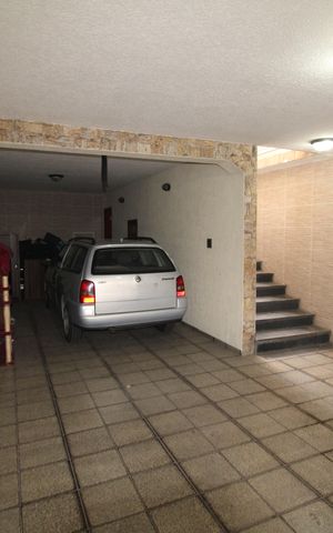 Casa à venda com 207m², 2 quartos e 3 vagasGaragem