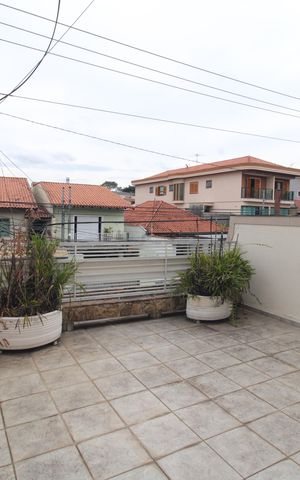 Casa à venda com 207m², 2 quartos e 3 vagasSala - Quintal