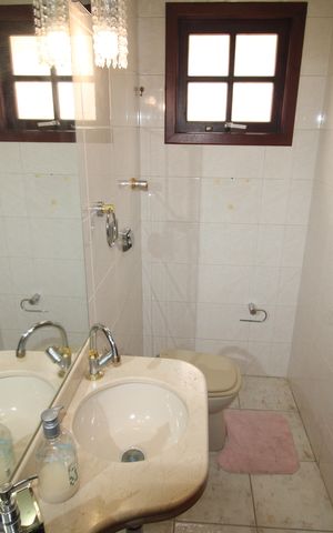 Casa à venda com 207m², 2 quartos e 3 vagasLavabo