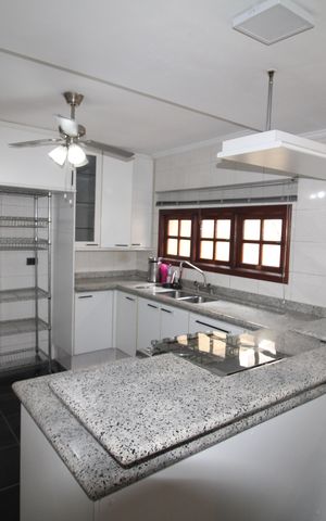 Casa à venda com 207m², 2 quartos e 3 vagasCozinha