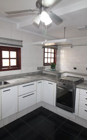 Casa à venda com 207m², 2 quartos e 3 vagasCozinha