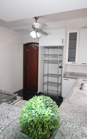 Casa à venda com 207m², 2 quartos e 3 vagasCozinha