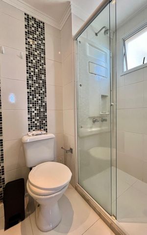 Apartamento à venda com 87m², 2 quartos e 2 vagas Apartamento à venda com 87m², 2 quartos e 2 vagasBanheiro da Suíte