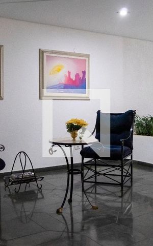 Apartamento à venda com 140m², 3 quartos e 2 vagas Apartamento à venda com 140m², 3 quartos e 2 vagasÁrea comum - Hall