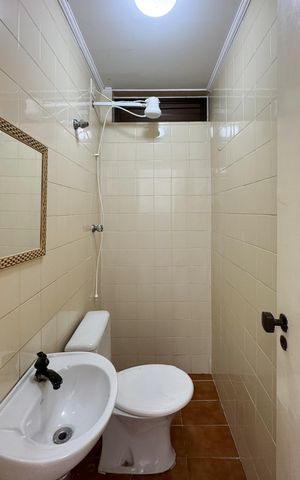 Apartamento à venda com 140m², 3 quartos e 2 vagas Apartamento à venda com 140m², 3 quartos e 2 vagasBanheiro de serviço
