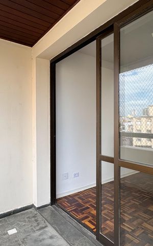 Apartamento à venda com 140m², 3 quartos e 2 vagas Apartamento à venda com 140m², 3 quartos e 2 vagasSacada