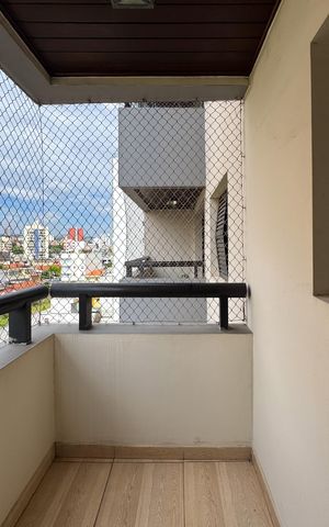 Apartamento à venda com 140m², 3 quartos e 2 vagas Apartamento à venda com 140m², 3 quartos e 2 vagasSacada - Suíte