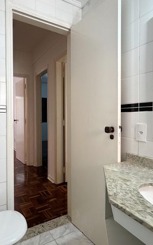 Apartamento à venda com 140m², 3 quartos e 2 vagas Apartamento à venda com 140m², 3 quartos e 2 vagasBanheiro Social