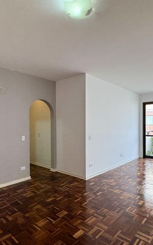 Apartamento à venda com 140m², 3 quartos e 2 vagas Apartamento à venda com 140m², 3 quartos e 2 vagasSala