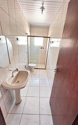 Casa à venda com 70m², 3 quartos e 1 vaga