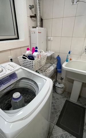 Casa à venda com 141m², 3 quartos e 2 vagas Casa à venda com 141m², 3 quartos e 2 vagasÁrea de Serviço