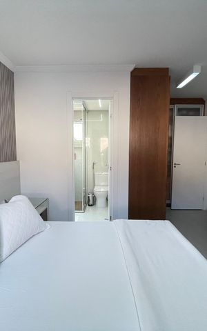 Casa à venda com 141m², 3 quartos e 2 vagas Casa à venda com 141m², 3 quartos e 2 vagasSuíte