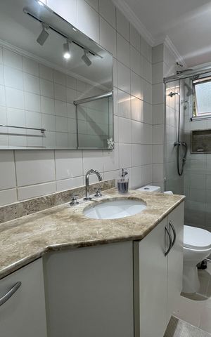 Casa à venda com 141m², 3 quartos e 2 vagas Casa à venda com 141m², 3 quartos e 2 vagasBanheiro 1