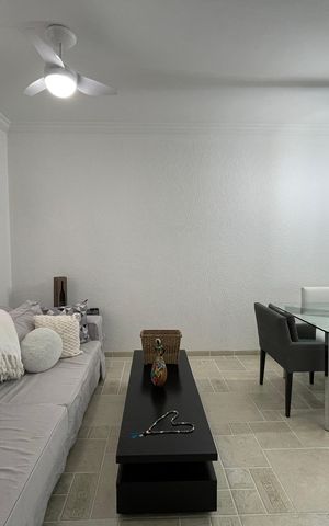 Casa à venda com 141m², 3 quartos e 2 vagas Casa à venda com 141m², 3 quartos e 2 vagasSala